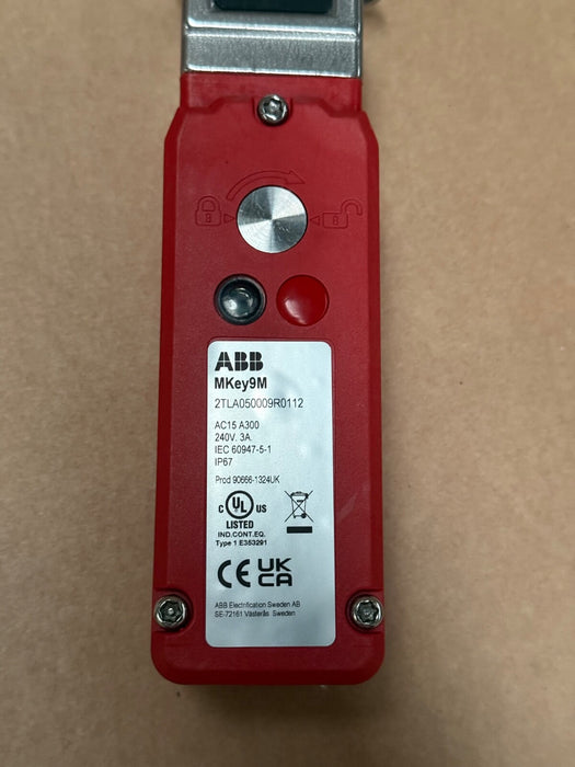 ABB – 2TLA050009R0112 (MKey9M) – Solenoid Guard Locking Interlock Switch, 24 VDC