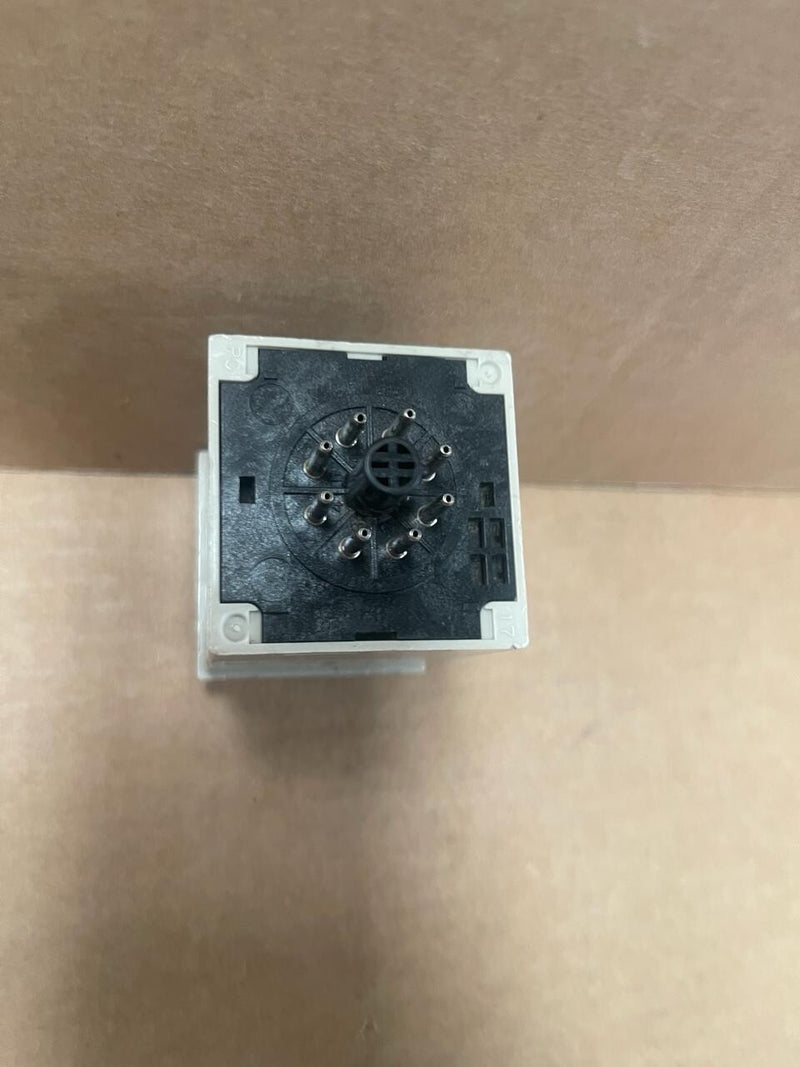 OMRON - H3CR-G8EL-31 - Solid State Timer