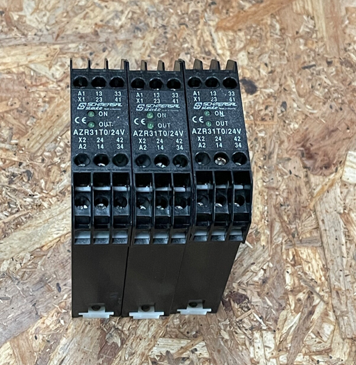 Schmersal - AZR31T0 - Dual-Channel Safety Relay for Emergency Stop and Guard mon