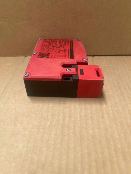 Telemecanique Sensors - XCSTE7312 - Safety Interlock Switch