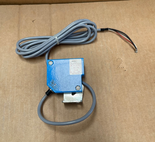 SICK – WL10‑1132 – Photoelectric Retro‑Reflective Sensor 1002664