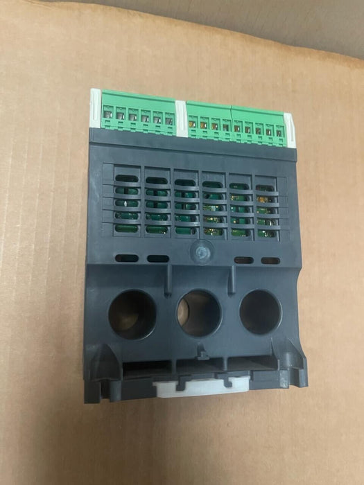 Schneider Electric TeSys T - LTMR100CBD - Motor Controller 6 Inputs 3 Outputs