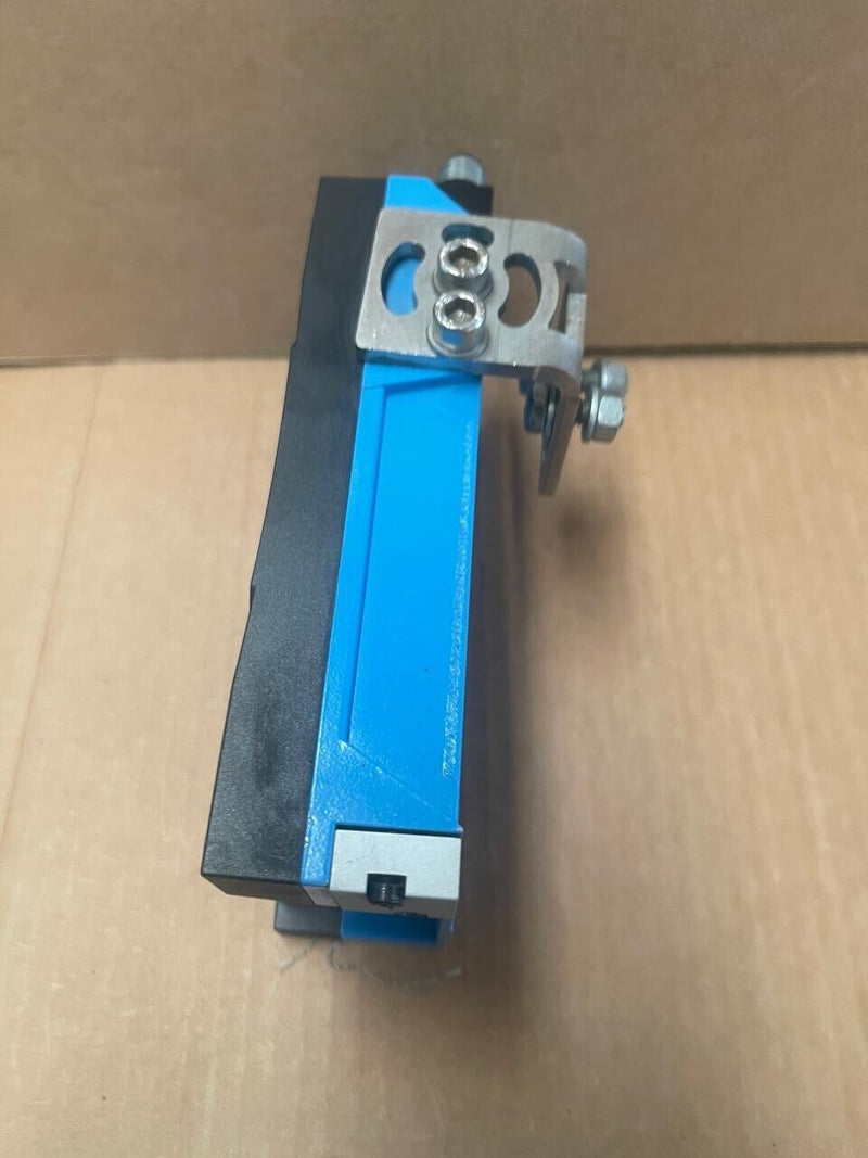 SICK - RFH620-1001201S02 - 1051101 - Sensor