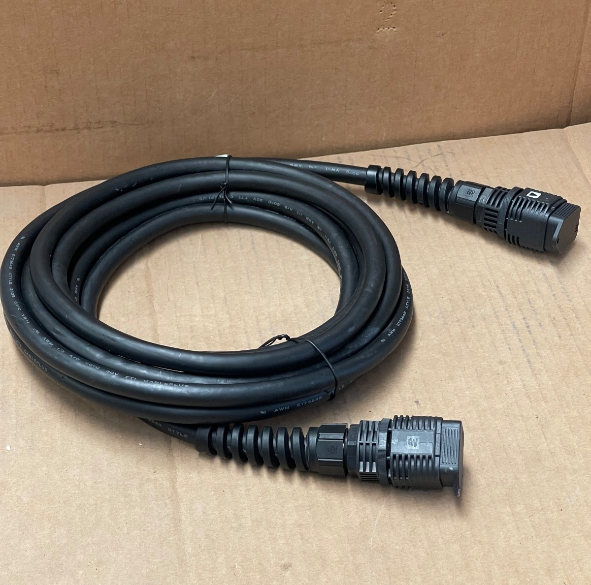 Pro-face – GP3000H-CBLSD-5M – 5 m Soft-Type Communication Cable ...