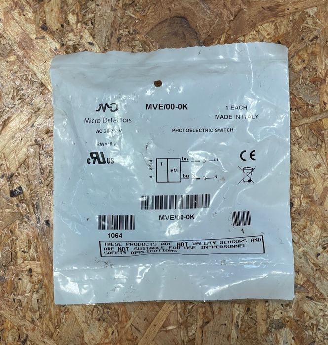 Micro Detectors – MVE/00‑0K – M18 Tubular Through‑Beam Emitter (AC Power)