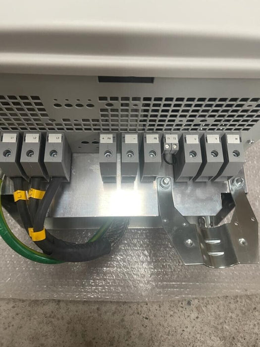 LUTZ AUFZÜGE 21.F5.M1R-96DA VFD AC Speed Drive 305...500V 45KW 2/4P