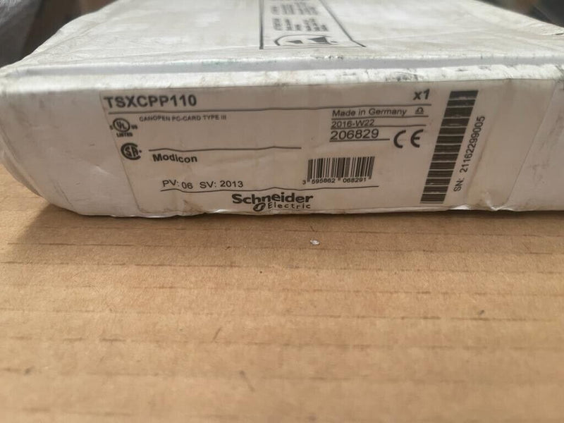 Schneider Electric Modicon TSXCPP110 CANOPEN PC-CARD Type III