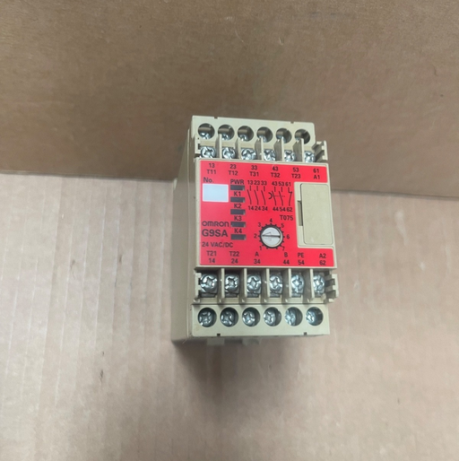 Omron – G9SA-321-T075 – Safety Relay, 3PST-NO + OFF-Delay, 24 V AC/DC, DIN Rail