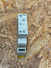 CDC TV49 – Multifunction DIN-Rail Timer (24–230 V AC/DC)