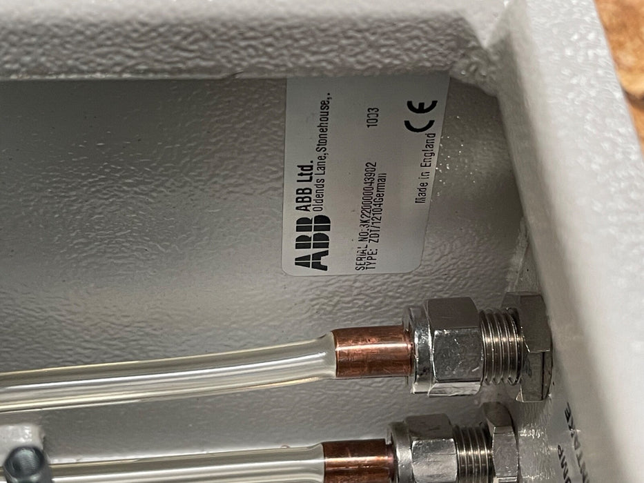 ABB – ZDT/12104GERMAN (3K220000043902) – Zirconia Oxygen Analyzer System 0–25%