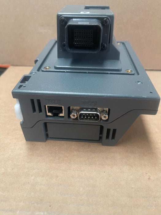 Pro-Face - PFXZGPADCM3H1 - AGP3000H-ADPCOM-01 - HMI Enclosure