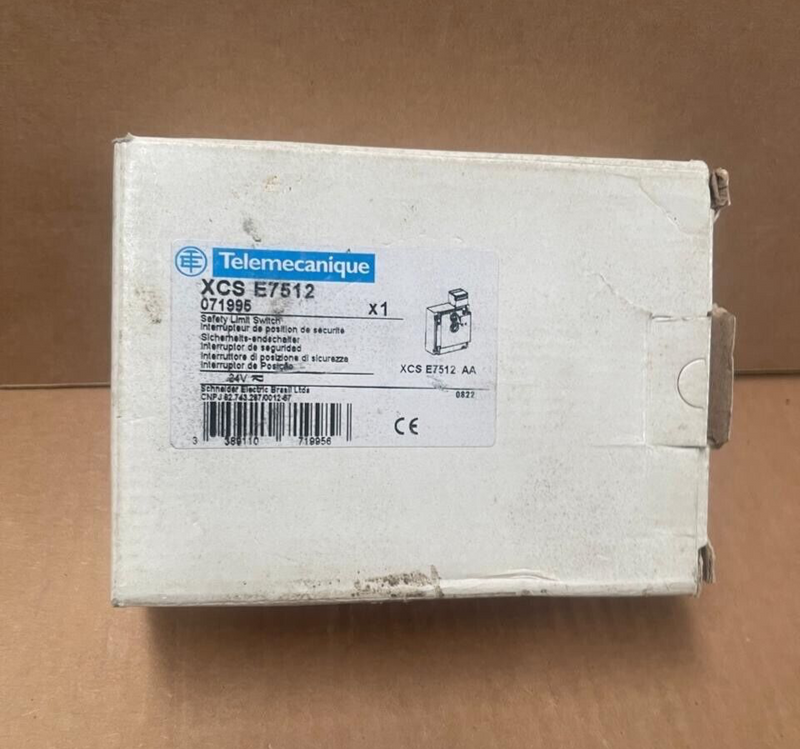 Telemecanique XCS E7512 Safety Interlock Switch, 24V AC/DC, 2NC+1NO, M20