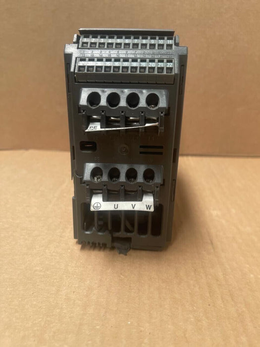 Siemens - 6SE3212-8CA40 - MICROMASTER Vector Drive, 0.55 kW, 230V
