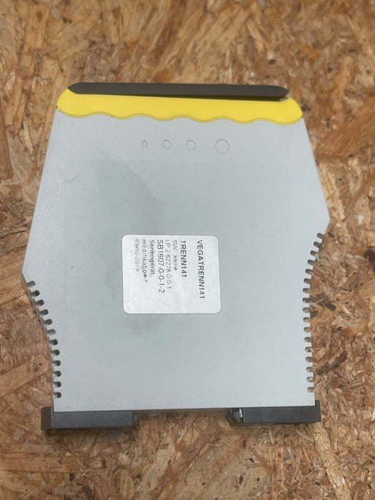 VEGA – VEGATRENN 141 – 4–20 mA HART Signal Barrier / Isolator