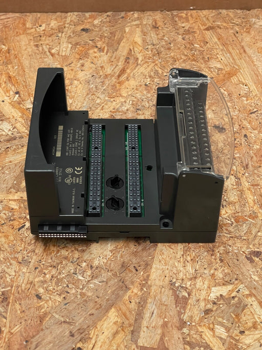 GE Fanuc – IC200CHS002C – VersaMax Box‑Style I/O Carrier 36-Terminal, 0–264 VAC