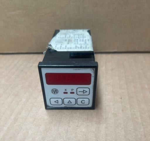 Baumer – NE210.012AXA1 – 5-Digit Preset Counter (115–230 V AC)