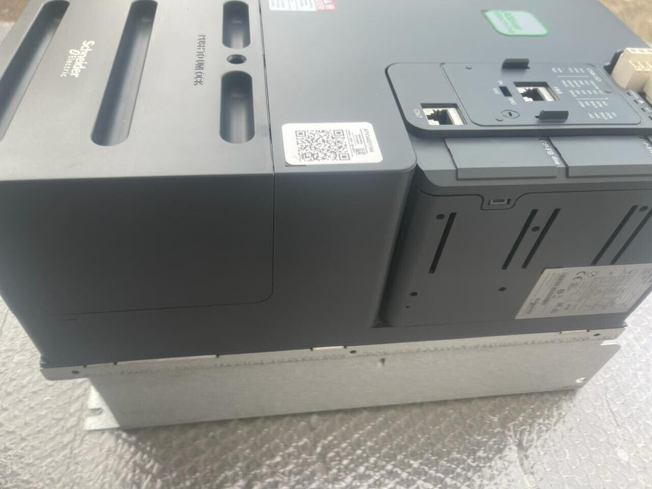 Schneider Electric Altivar Machine ATV340D11N4 AC Speed Drive 11kW/15HP 380/480V