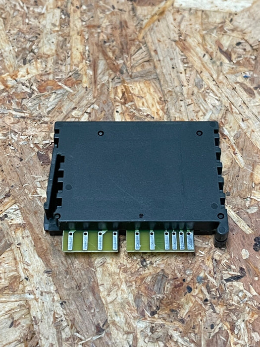 8xPCs Siemens – 6ES7 121‑1BB00‑0AA0 – Simatic ET 200SC Electronic Submodule
