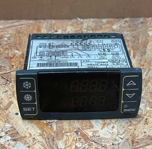 Dixell (Copeland/Emerson) – IC121CX – Chiller/Heat‑Pump Controller, 24 VAC/DC