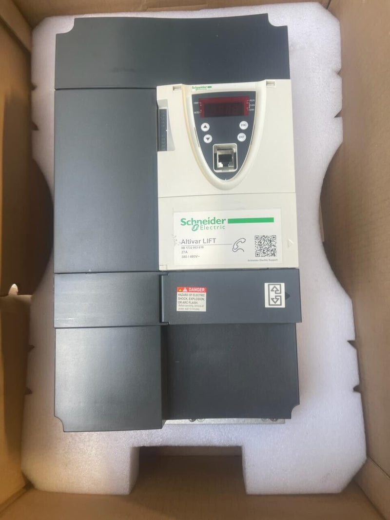 Schneider Electric Altivar LIFT - ATV71LD27N4Z - VFD 27A 11kW/15HP 380-480V