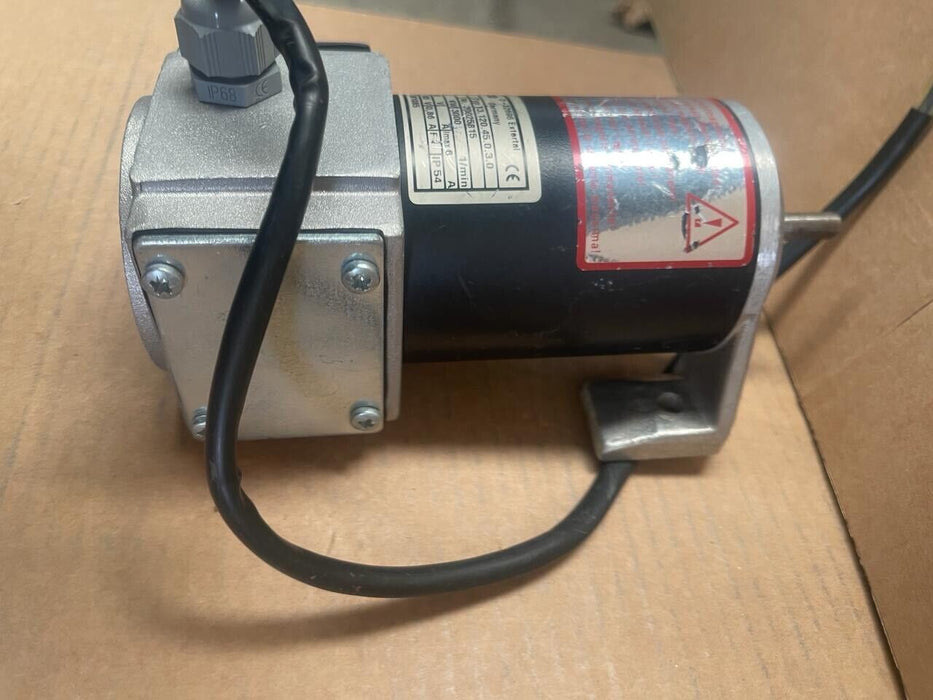 Lenze - PM 13.120.45.0.3.0 - DC permanent magnet motors