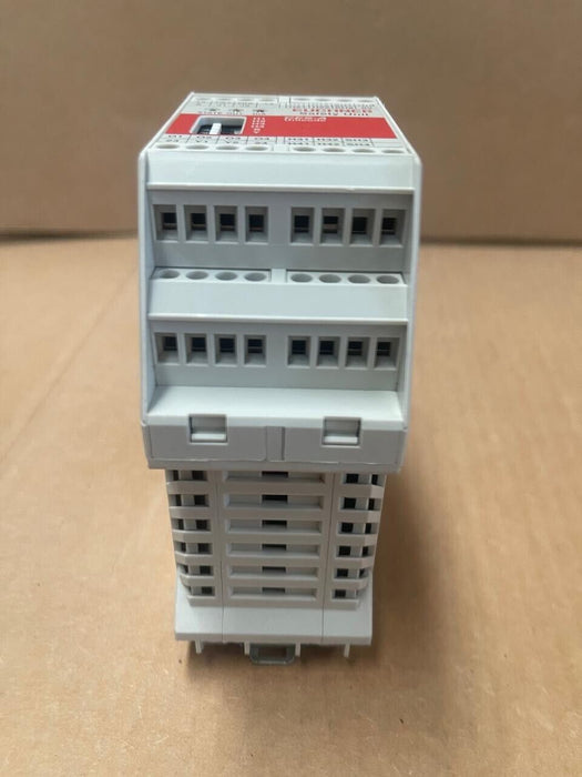 Euchner - CES-A-AEA-04B - Non-Contact Safety Switch, RFID, 4-pin