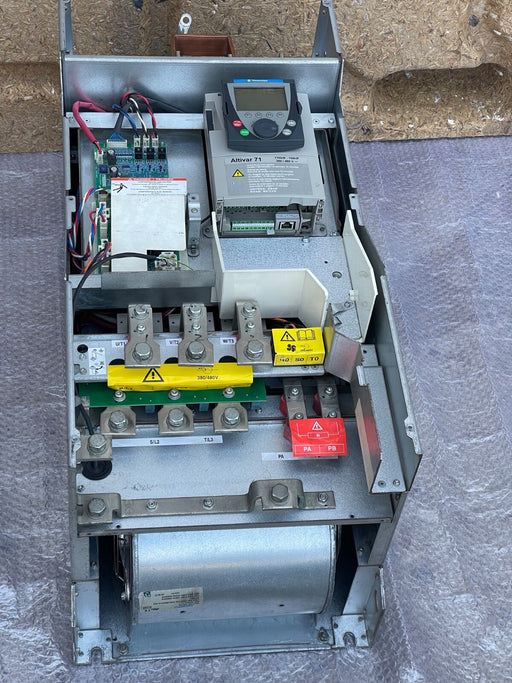 Telemecanique – ATV71HC11N4 – Altivar 71 VFD, 110 kW / 150HP, 380–480 V AC