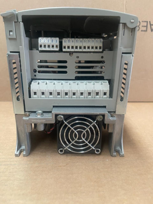 Telemecanique  - ATV58HU29N4 - AC speed drive 1.5kW 380/500V