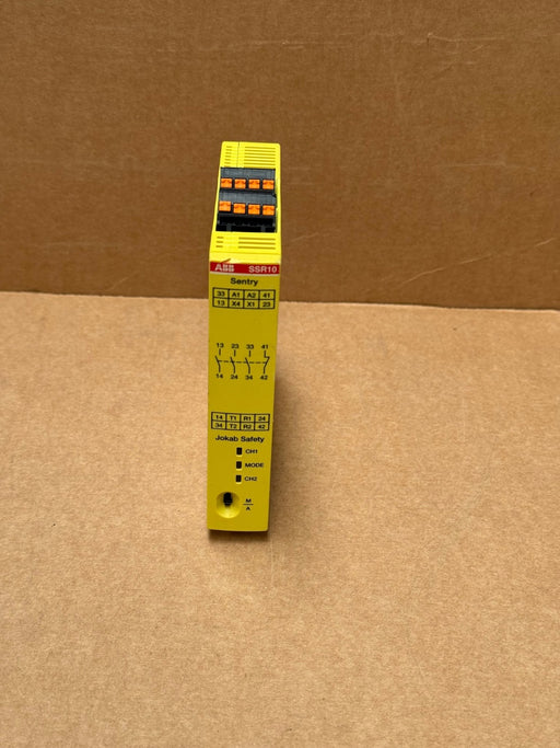 ABB – 2TLA010050R0001 – SENTRY SSR10P Safety Relay, 3NO+1NC, 24 VDC