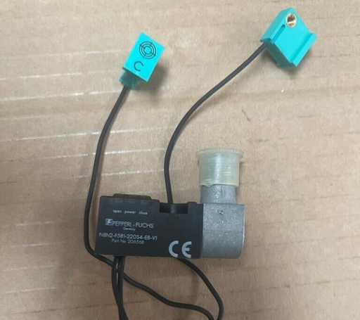 Pepperl+Fuchs - 206568 / NBN2-F581-220S4-E8-V1 Proximity Sensor
