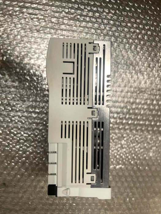 Bosch Rexroth CML40.2-NP-330-NA-NNNN-NW Indra Control