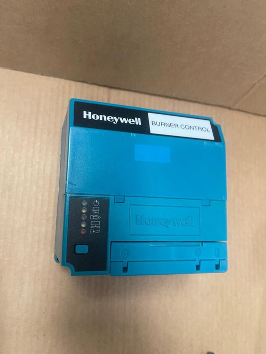 Honeywell - RM7824A1006 - Primary Control Relay Module, 24V DC