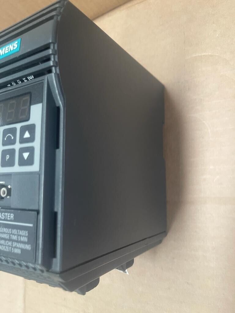SIEMENS MICROMASTER 6SE9212-1CA40 230V - 0.50HP/370W AC Speed Drive