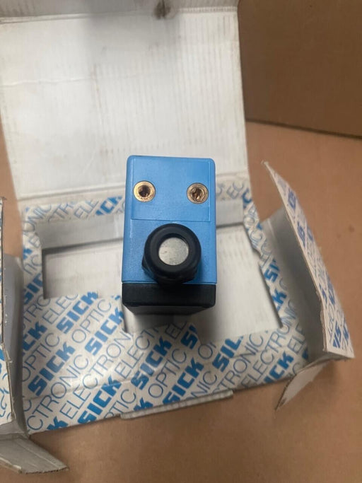 SICK - WS30-01 - Through-Beam Photoelectric Sensor (Emitter)