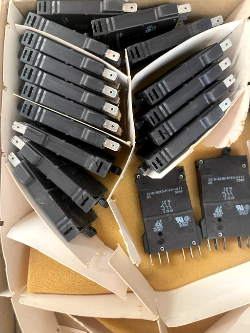 E-T-A 2210-S210-P1F2-H111-6A / 2210S210P1F2H1116A Safety Relay