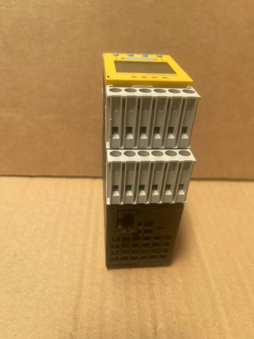 Siemens – 3TK2810-1BA41 – SIRIUS Safety Speed / Standstill Monitor (24 V DC)