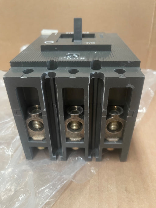 Siemens – 3VE5301-0CU00 – 3-Pole Molded Case CB, 100-125 A, with 1 NO + 1 NC