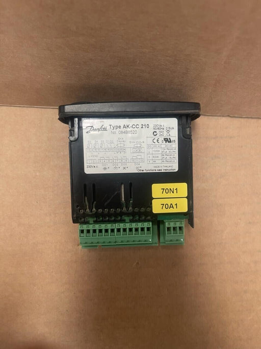 Danfoss - AK-CC 210 - 084B8520 - Controller