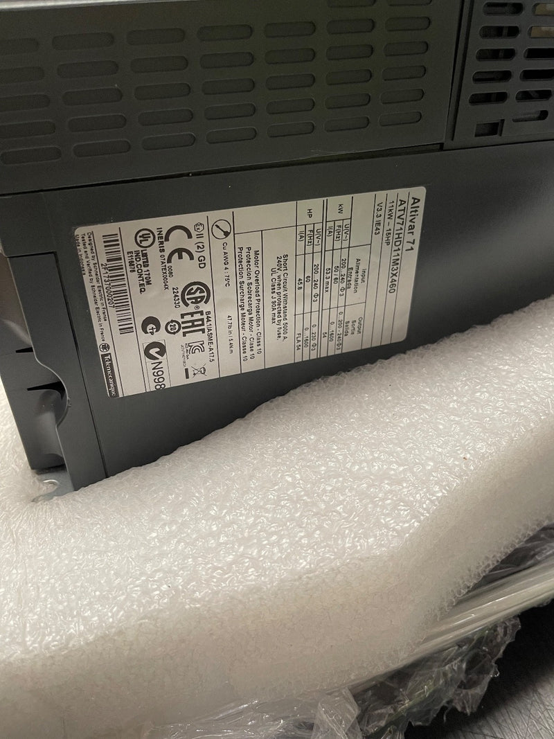 Schneider Electric – ATV71HD11M3X460 – ALTIVAR 71 Series 11 kW / 400 V