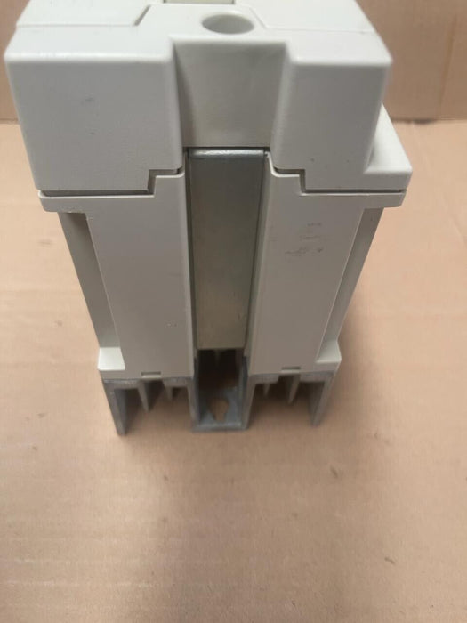 KEB COMBIVERT F5 - 07.F5.B1B-2B0A - VFD 180...260V - 1,6KVA / 0,75kW
