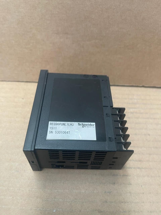 Schneider Electric Zelio - REG96PUNL1LHU - Temperature Controller Unit