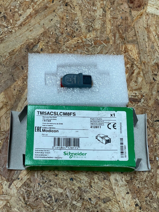 Schneider Electric – TM5ACSLCM8FS – Modicon TM5 8 MB Memory Key