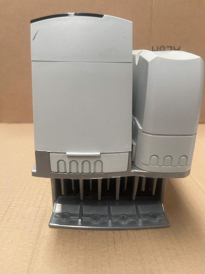 Control Techniques – SP2403 – Unidrive SP 11 kW / 15 hp AC Drive (380–480 VAC)