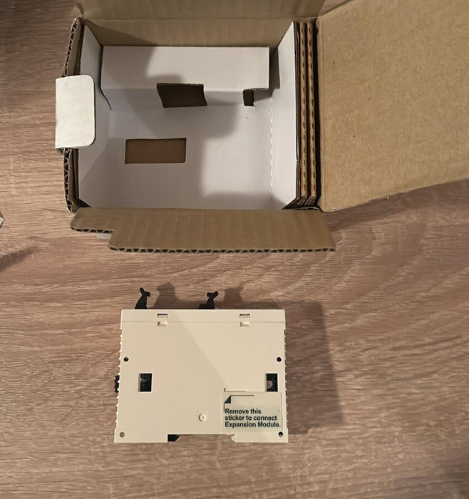 Pro-Face EXM-DDO16TK Expansion, 16 Out Tr sce, Cntr. Without Terminal Block.