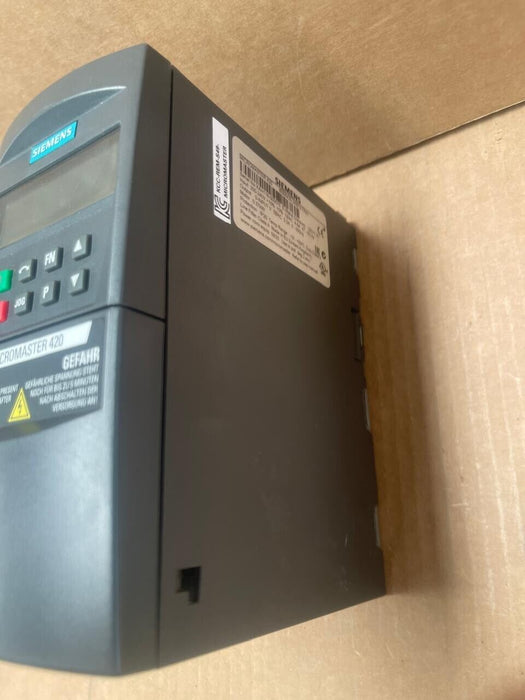Siemens - 6SE6420-2AB13-7AA1 - MICROMASTER 420 Inverter, 0.37 kW, 1AC 200-240V