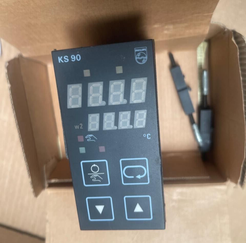PMA KS90 - 9404 410 44001 - Temperature Controller — VOLTWERK Handel