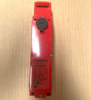 Telemecanique, XCSLF3737512, Safety switch XCS metal 4 NC+ 2 NO 24V