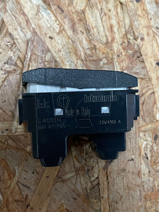 BTicino – L4001N – LivingLight 1‑Pole Rocker Switch, 16 A 250 VAC, Anthracite