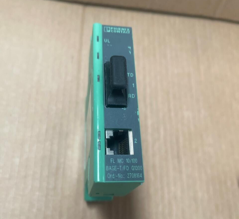Phoenix Contact FL MC 10/100BASE-T/FO G1300 - FO converters 2708164