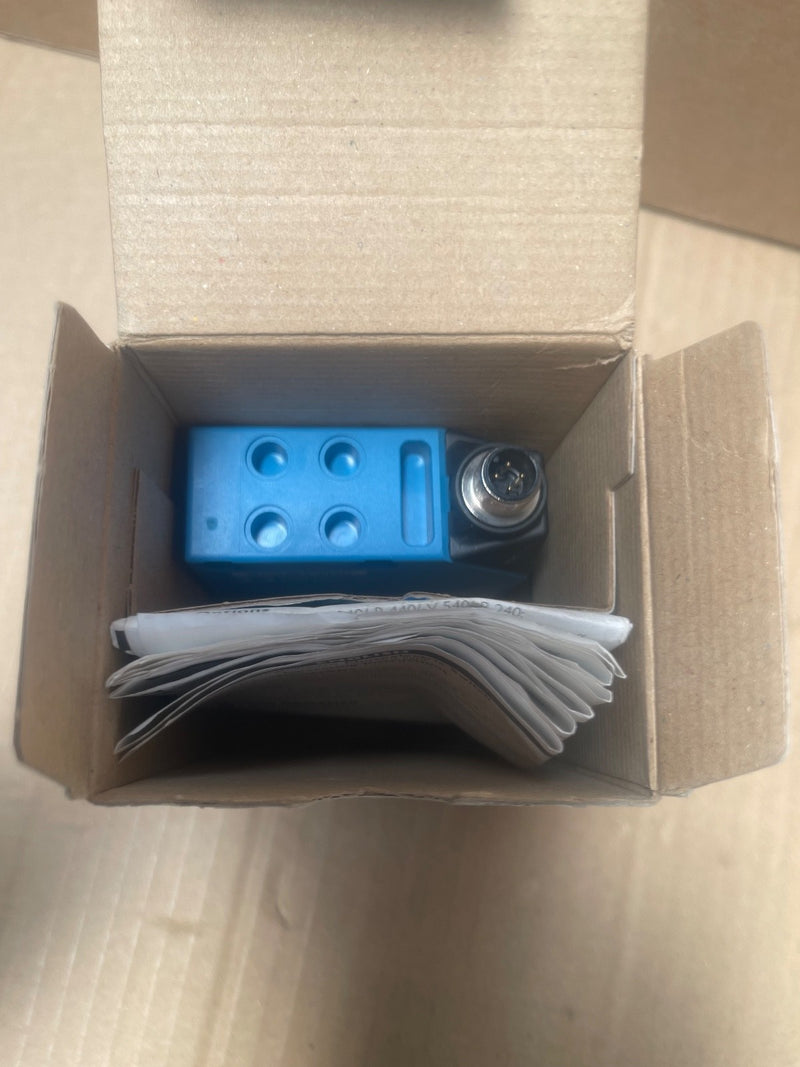 SICK – WS/WE34-B430 – W34 Through-Beam Photoelectric Sensor 10192540746